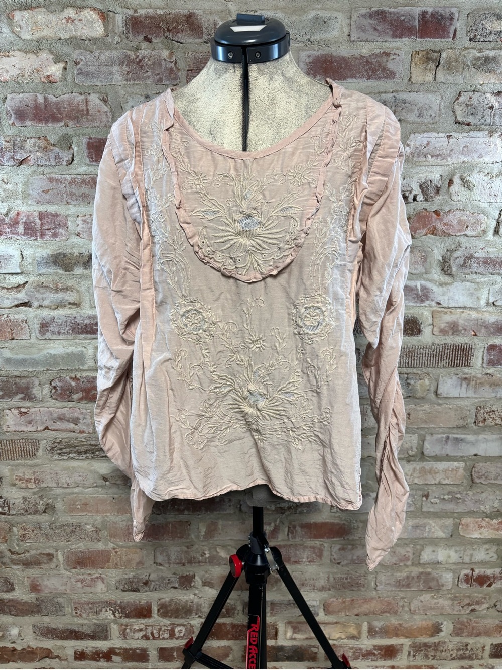 Magnolia pearl into the groove blouse one size